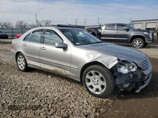 2005 Mercedes-Benz C 320 with VIN WDBRF84J45F570111, listed as a Copart auction lot 50426905 with 146,051 mi miles and Salvage title. Bid and sale history available at DreamBid. Image 4.