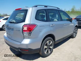 2018 Subaru Forester z VIN JF2SJABC2JH463734, wystawiony jako IAAI lot #42222872 z przebiegiem 64 667 mil mil oraz . Historia ofert i sprzedaży dostępna na DreamBid. Obrazek 4.