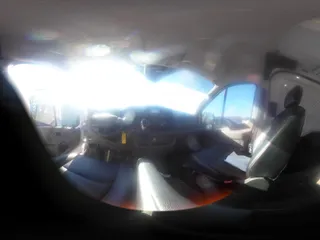 2023 Ford Transit Cargo с VIN 1FTBR1C82PKA54484, выставлен на аукционе IAAI как лот 40983625 с пробегом 57 151 миль миль и . История ставок и продаж доступна на DreamBid. Изображение 18.