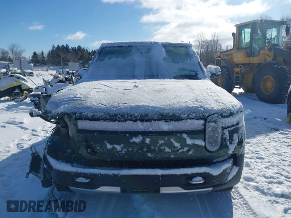 2024 Rivian R1S Adventure with VIN 7PDSGBBA9RN042780, listed as a IAAI auction lot 41440424 with 10,747 mi miles. Bid and sale history available at carsss.com. Image 13.