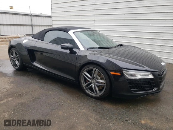 2014 Audi R8 z VIN WUASUAFG4EN001365, wystawiony jako Copart lot #58440864 z przebiegiem 67 980 mil mil oraz Szkoda całkowita • Salvage title. Historia ofert i sprzedaży dostępna na DreamBid. Obrazek 4.