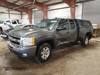 2011 Chevrolet Silverado 1500 LT with VIN 1GCRKSE37BZ329504, listed as a Copart auction lot 52870695 with 197,555 mi miles and Clean Title. Bid and sale history available at DreamBid. Image 1.