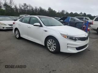 2016 Kia Optima EX z VIN 5XXGU4L39GG005285, wystawiony jako Copart lot #63778415 z przebiegiem 120 705 mil mil oraz Czysty tytuł • Clean title. Historia ofert i sprzedaży dostępna na DreamBid. Obrazek 4.