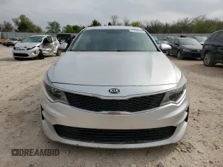 2017 Kia Optima LX z VIN 5XXGT4L33HG144798, wystawiony jako Copart lot #51534195 z przebiegiem 103 749 mil mil oraz Szkoda całkowita • Salvage title. Historia ofert i sprzedaży dostępna na DreamBid. Obrazek 5.