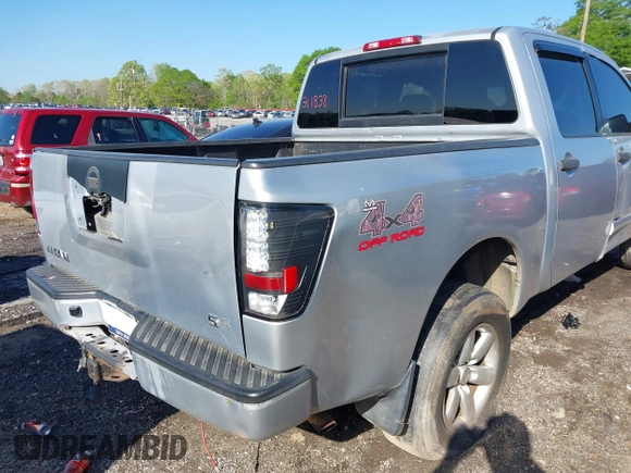 2010 Nissan Titan XE with VIN 1N6AA0EJ4AN311838, listed as a IAAI auction lot 41789366 with 208,900 mi miles. Bid and sale history available at carsss.com. Image 4.