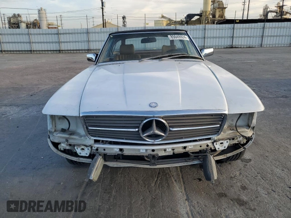 1989 Mercedes-Benz 560 Series 560SL with VIN WDBBA48D7KA100290, listed as a Copart auction lot 85049924 with 88,919 mi miles and Salvage Title. Bid and sale history available at carsss.com. Image 5.
