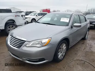 2014 Chrysler 200 LX with VIN 1C3CCBAG6EN171152, listed as a IAAI auction lot 40937790 with 141,865 mi miles. Bid and sale history available at carsss.com. Image 17.