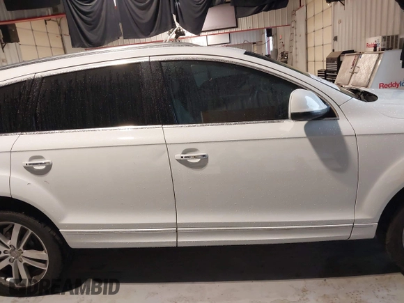2015 Audi Q7 Premium Plus with VIN WA1LMAFE6FD016774, listed as a IAAI auction lot 42148140 with 148,317 mi miles and . Bid and sale history available at DreamBid. Image 13.