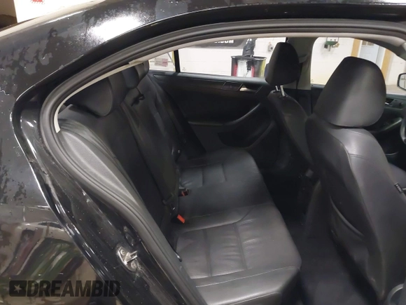 2012 Volkswagen Jetta SE with VIN 3VWDX7AJ5CM340420, listed as a IAAI auction lot 42269354 with 171,924 mi miles and . Bid and sale history available at DreamBid. Image 8.