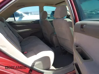 2002 Toyota Camry LE z VIN 4T1BE32K52U082454, wystawiony jako IAAI lot #42276881 z przebiegiem 225 814 mil mil oraz . Historia ofert i sprzedaży dostępna na DreamBid. Obrazek 8.