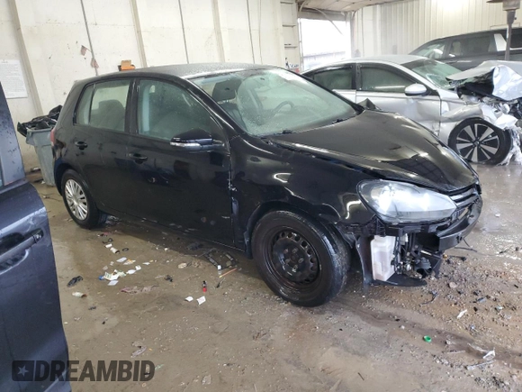 2014 Volkswagen Golf z VIN WVWDB7AJ3EW002468, wystawiony jako Copart lot #42859215 z przebiegiem 79 026 mil mil oraz Szkoda całkowita • Salvage title. Historia ofert i sprzedaży dostępna na DreamBid. Obrazek 4.