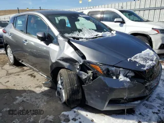 2025 Nissan LEAF S with VIN 1N4AZ1BVXSC560303, listed as a Copart auction lot 45172565 with 6,902 mi miles and Salvage Title. Bid and sale history available at carsss.com. Image 4.