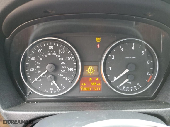 2006 BMW 3 Series 330i with VIN WBAVB33576KR73024, listed as a Copart auction lot 47481465 with 190,983 mi miles and Salvage Title. Bid and sale history available at carsss.com. Image 9.