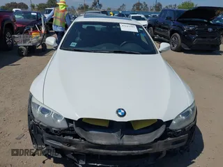 2012 BMW 3 Series 335i z VIN WBAKG7C50CE802783, wystawiony jako IAAI lot #42147783 z przebiegiem 76 083 mil mil oraz . Historia ofert i sprzedaży dostępna na DreamBid. Obrazek 13.