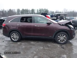 2016 Kia Sorento LX with VIN 5XYPGDA32GG128755, listed as a IAAI auction lot 41025327 with 166,424 mi miles. Bid and sale history available at carsss.com. Image 13.