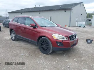 2010 Volvo XC60 3.0T with VIN YV4992DZ6A2028423, listed as a IAAI auction lot 42088558 with 189,655 mi miles. Bid and sale history available at carsss.com. Image 1.