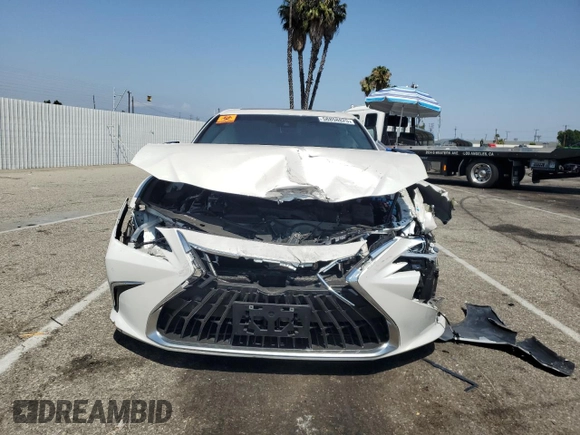 2024 Lexus ES 300h with VIN 58ADA1C10RU040064, listed as a Copart auction lot 58858825 with 8,021 mi miles and Salvage title. Bid and sale history available at DreamBid. Image 5.