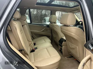 2007 BMW X5 4.8i z VIN 5UXFE83527LZ44584, wystawiony jako IAAI lot #42364598 z przebiegiem 154 837 mil mil oraz . Historia ofert i sprzedaży dostępna na DreamBid. Obrazek 7.