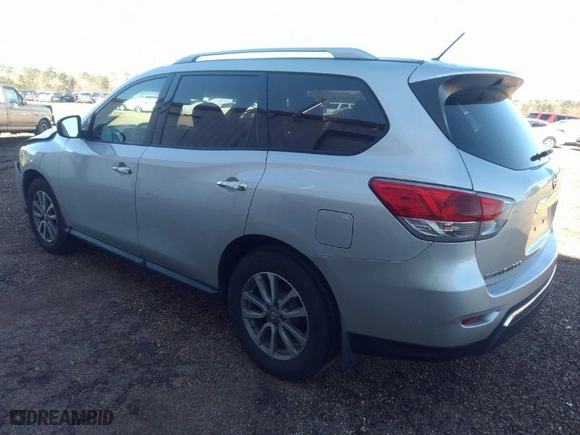 2016 Nissan Pathfinder SL with VIN 5N1AR2MN7GC644109, listed as a IAAI auction lot 40877456 with 114,532 mi miles. Bid and sale history available at carsss.com. Image 3.