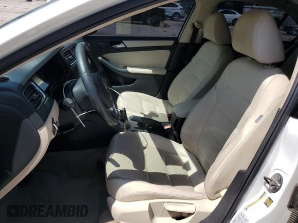 2011 Volkswagen Jetta SE with VIN 3VWDZ7AJ0BM052023, listed as a Copart auction lot 59148675 with 132,303 mi miles and Salvage title. Bid and sale history available at DreamBid. Image 7.