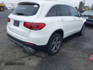 2020 Mercedes-Benz GLC with VIN W1N0G8DB6LF801516, listed as a IAAI auction lot 41902240 with 67,119 mi miles. Bid and sale history available at carsss.com. Image 4.