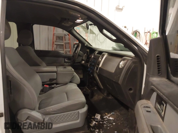 2013 Ford F-150 XL with VIN 1FTEX1CM8DFD14097, listed as a IAAI auction lot 41397500 with 181,838 mi miles. Bid and sale history available at carsss.com. Image 5.