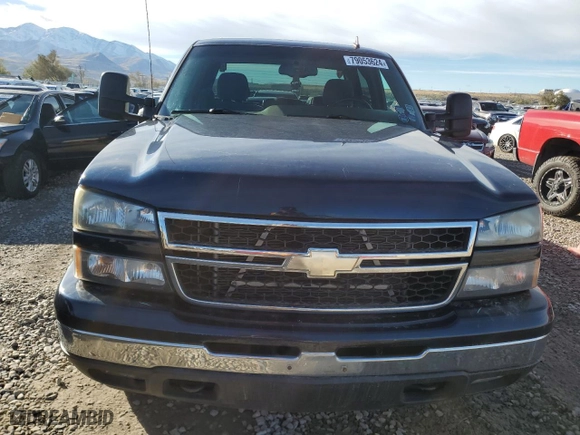 2006 Chevrolet Silverado 1500 LT1 with VIN 2GCEK13T561150386, listed as a Copart auction lot 79053624 with 118,520 mi miles and Salvage Title. Bid and sale history available at carsss.com. Image 5.