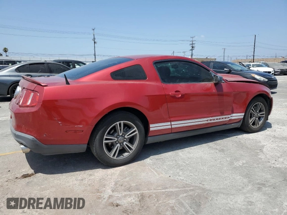 2012 Ford Mustang Premium z VIN 1ZVBP8AM4C5284032, wystawiony jako Copart lot #62140355 z przebiegiem 176 640 mil mil oraz Szkoda całkowita • Salvage title. Historia ofert i sprzedaży dostępna na DreamBid. Obrazek 3.