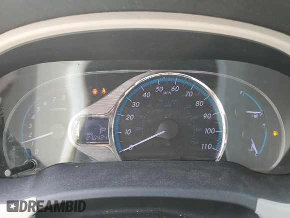 2011 Toyota Sienna XLE with VIN 5TDDK3DC6BS016463, listed as a Copart auction lot 58958305 with 270,424 mi miles and Salvage title. Bid and sale history available at DreamBid. Image 9.