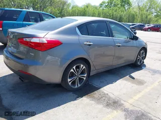 2016 Kia Forte EX with VIN KNAFX4A8XG5522646, listed as a IAAI auction lot 41981647 with 109,843 mi miles. Bid and sale history available at carsss.com. Image 4.