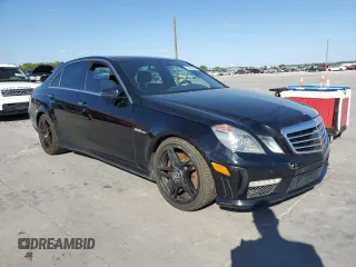 2010 Mercedes-Benz E 63 AMG with VIN WDDHF7HB2AA163010, listed as a Copart auction lot 73892644 with 240,203 mi miles and Clean Title. Bid and sale history available at DreamBid. Image 4.