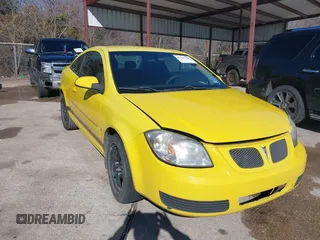 2007 Pontiac G5 with VIN 1G2AL15F177273341, listed as a IAAI auction lot 41295208 with 148,733 mi miles. Bid and sale history available at carsss.com. Image 1.