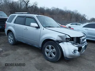 2012 Ford Escape Limited с VIN 1FMCU9E70CKB77700, выставлен на аукционе IAAI как лот 41226558 с пробегом 102 692 миль миль и . История ставок и продаж доступна на DreamBid. Изображение 1.
