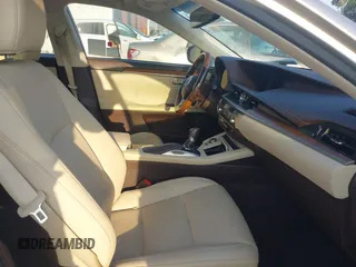 2016 Lexus ES 300h z VIN JTHBW1GG7G2115384, wystawiony jako IAAI lot #42103591 z przebiegiem 86 598 mil mil oraz . Historia ofert i sprzedaży dostępna na DreamBid. Obrazek 5.