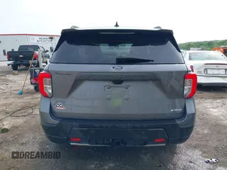 2023 Ford Explorer Timberline z VIN 1FMSK8JH1PGB87848, wystawiony jako IAAI lot #42099995 z przebiegiem 28 456 mil mil oraz . Historia ofert i sprzedaży dostępna na DreamBid. Obrazek 16.