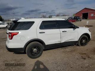 2016 Ford Utility Police Interceptor with VIN 1FM5K8AR2GGA39214, listed as a Copart auction lot 78674334 with 243,850 mi miles and Salvage Title. Bid and sale history available at carsss.com. Image 3.