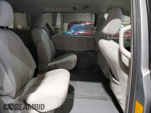 2011 Toyota Sienna LE with VIN 5TDJK3DC0BS022584, listed as a Copart auction lot 49715565 with 81,603 mi miles and Salvage Title. Bid and sale history available at carsss.com. Image 11.