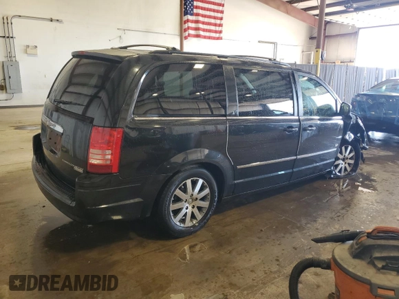 2009 Chrysler Town & Country Touring with VIN 2A8HR54179R647290, listed as a Copart auction lot 54488785 with 223,756 mi miles and Salvage Title. Bid and sale history available at DreamBid. Image 3.