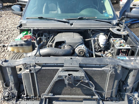 2014 Chevrolet Suburban LT with VIN 1GNSKJE72ER131763, listed as a Copart auction lot 69026754 with 186,248 mi miles and Salvage Title. Bid and sale history available at carsss.com. Image 13.