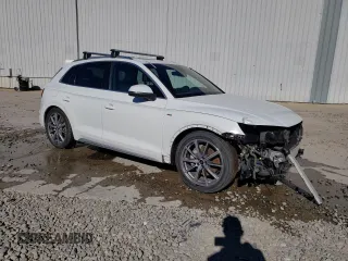 2021 Audi Q5 Premium Plus with VIN WA1E2AFY2M2041530, listed as a Copart auction lot 76736194 with 61,401 mi miles and Salvage Title. Bid and sale history available at carsss.com. Image 4.