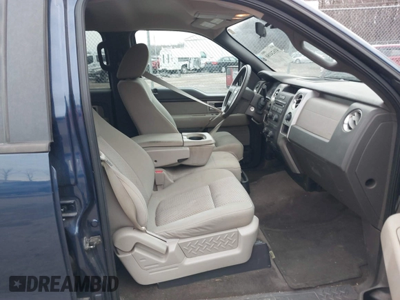 2009 Ford F-150 XL z VIN 1FTRW14889FA91492, wystawiony jako IAAI lot #41624180 z przebiegiem 123 546 mil mil oraz . Historia ofert i sprzedaży dostępna na DreamBid. Obrazek 5.