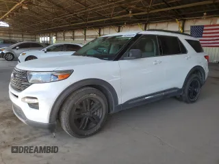 2022 Ford Explorer XLT z VIN 1FMSK7DHXNGC02432, wystawiony jako Copart lot #58365625 z przebiegiem 63 738 mil mil oraz Szkoda całkowita • Salvage title. Historia ofert i sprzedaży dostępna na DreamBid. Obrazek 1.