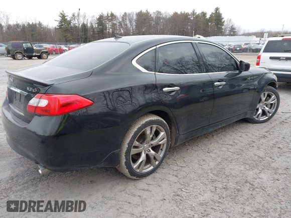 2013 Infiniti M z VIN JN1BY1AR9DM600490, wystawiony jako IAAI lot #41248655 z przebiegiem 125 167 mil mil oraz . Historia ofert i sprzedaży dostępna na DreamBid. Obrazek 4.