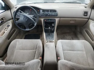 1996 Honda Accord EX with VIN 1HGCD5656TA174575, listed as a Copart auction lot 86435334 with 217,784 mi miles and Salvage Title. Bid and sale history available at DreamBid. Image 8.