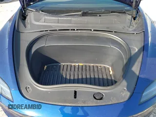 2024 Tesla Model 3 z VIN 5YJ3E1EA4RF751347, wystawiony jako IAAI lot #42185531 z przebiegiem 9328 mil mil oraz . Historia ofert i sprzedaży dostępna na DreamBid. Obrazek 10.