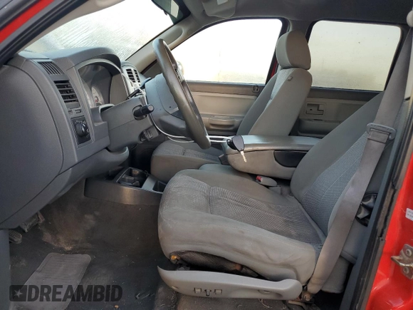 2007 Dodge Dakota SLT with VIN 1D7HE48K97S124581, listed as a Copart auction lot 73698864 with 179,562 mi miles and Salvage Title. Bid and sale history available at DreamBid. Image 7.