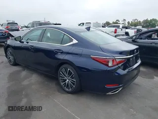 2022 Lexus ES 350 with VIN 58ADZ1B13NU125937, listed as a IAAI auction lot 42361208 with 20,443 mi miles and . Bid and sale history available at DreamBid. Image 3.