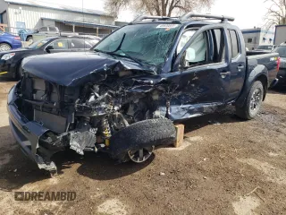 2020 Nissan Frontier SV z VIN 1N6ED0EB4LN710141, wystawiony jako Copart lot #49920855 z przebiegiem Nie podano mil oraz Szkoda całkowita • Salvage title. Historia ofert i sprzedaży dostępna na DreamBid. Obrazek 1.
