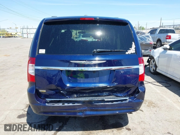 2014 Chrysler Town & Country Touring with VIN 2C4RC1BGXER131707, listed as a IAAI auction lot 42017348 with 120,790 mi miles and . Bid and sale history available at DreamBid. Image 16.