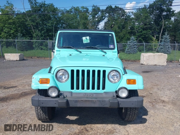 2002 Jeep Wrangler Sahara с VIN 1J4FA59S62P768112, выставлен на аукционе IAAI как лот 42657738 с пробегом 196 571 миль миль и . История ставок и продаж доступна на DreamBid. Изображение 6.